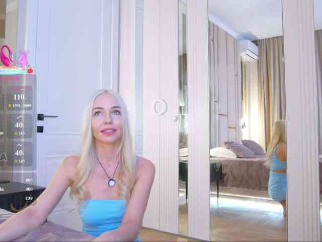 WhiteGirl-one webcam