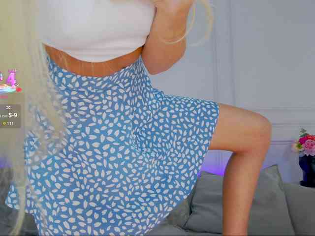 WhiteGirl-one webcam