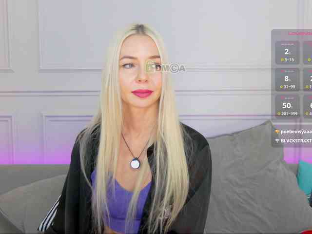 WhiteGirl-one webcam