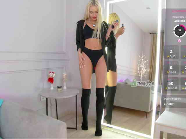 WhiteGirl-one webcam