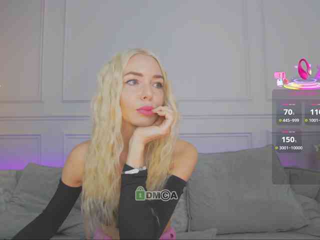 WhiteGirl-one webcam