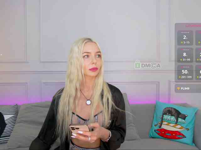 WhiteGirl-one webcam