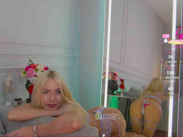WhiteGirl-one webcam