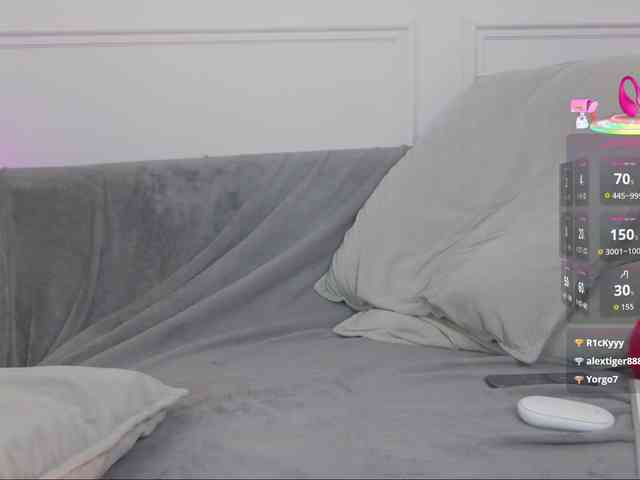 WhiteGirl-one webcam