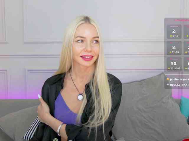 WhiteGirl-one webcam