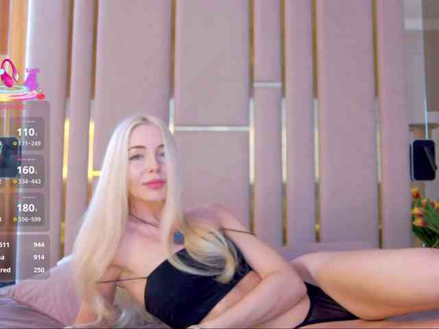 WhiteGirl-one webcam