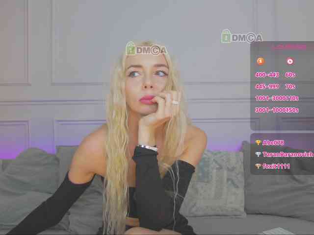 WhiteGirl-one webcam