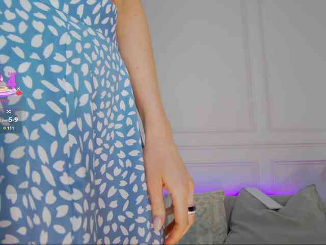 WhiteGirl-one webcam