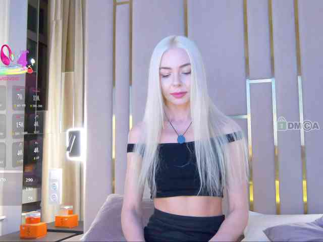 WhiteGirl-one webcam