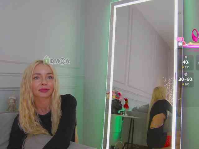 WhiteGirl-one webcam
