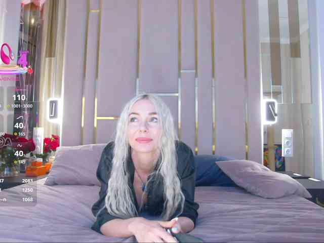 WhiteGirl-one webcam