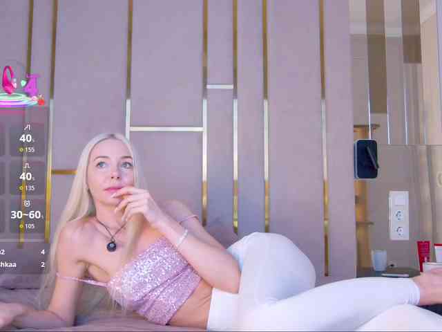 WhiteGirl-one webcam