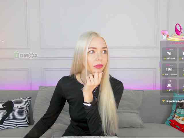 WhiteGirl-one webcam