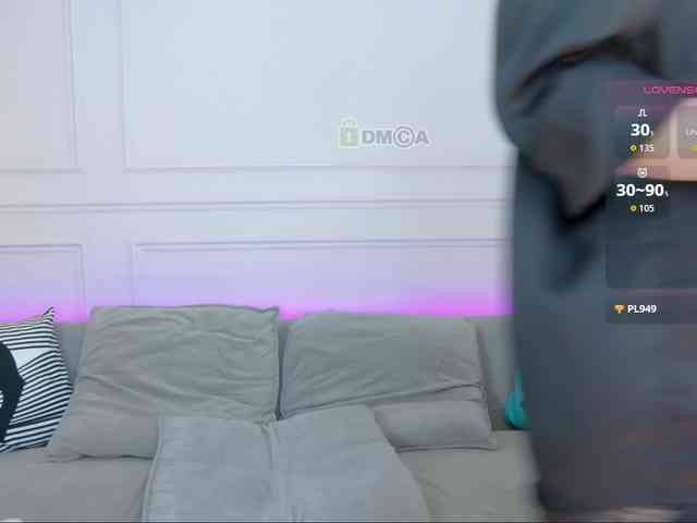 WhiteGirl-one webcam