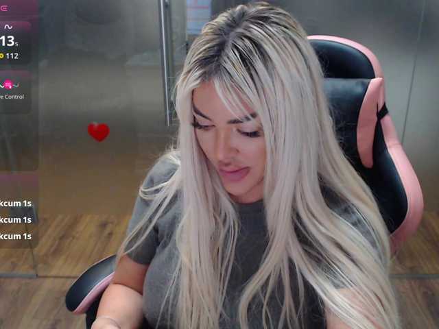  SarahStone chat room