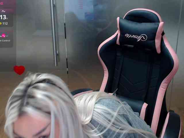 SarahStone webcam