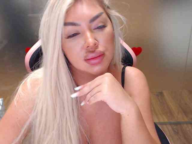 SarahStone webcam