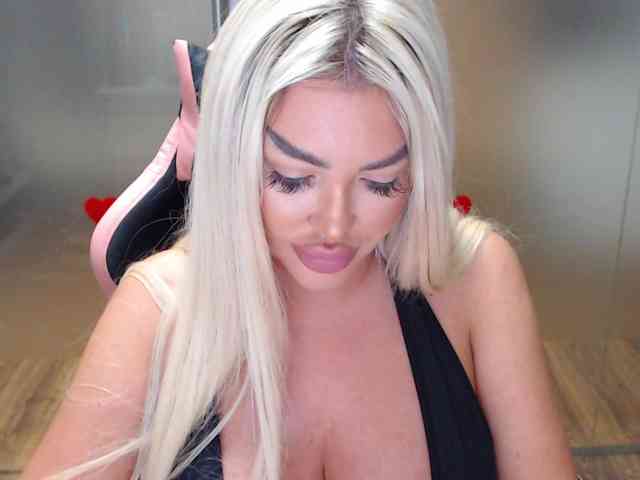 SarahStone webcam