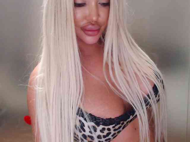 SarahStone webcam