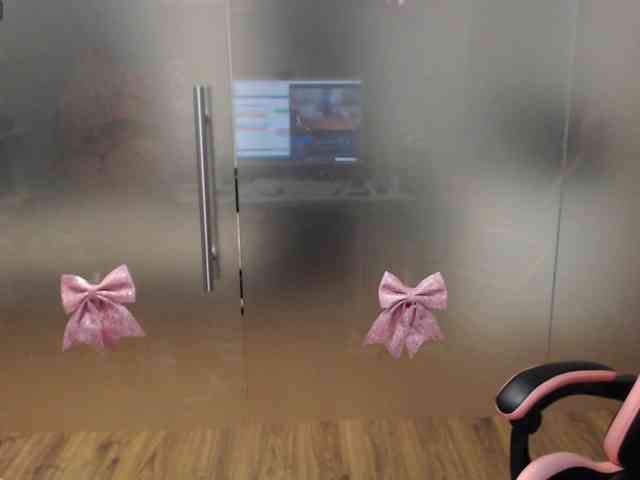 SarahStone webcam