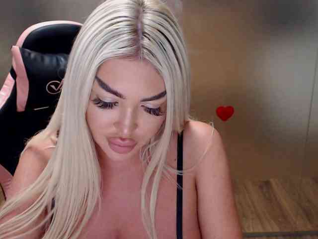 SarahStone webcam