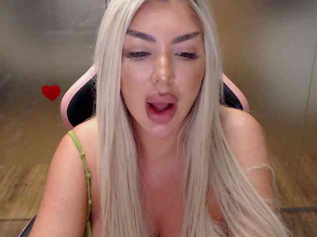 free adult chatting SarahStone