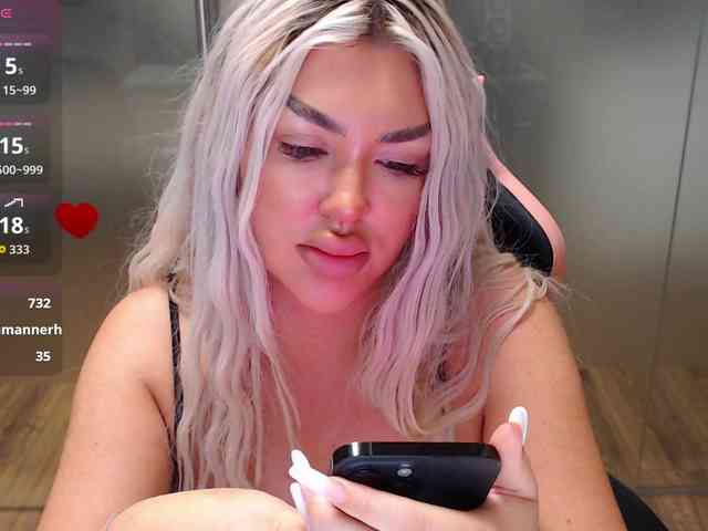 SarahStone webcam