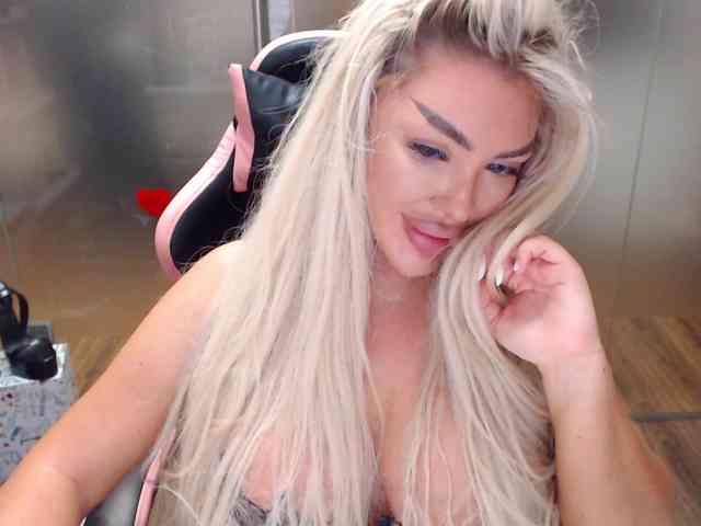 SarahStone webcam