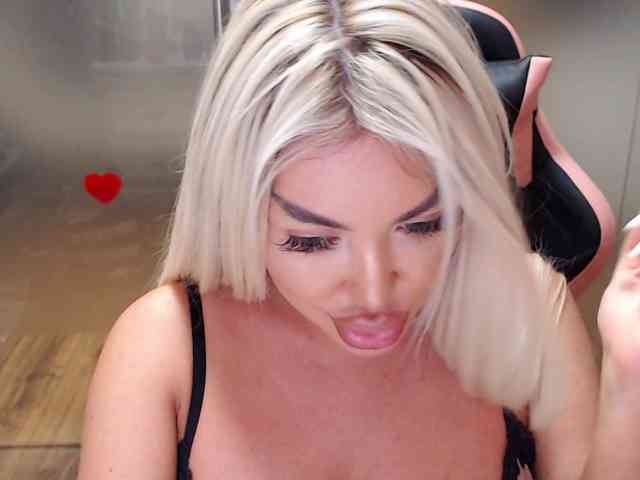 SarahStone webcam