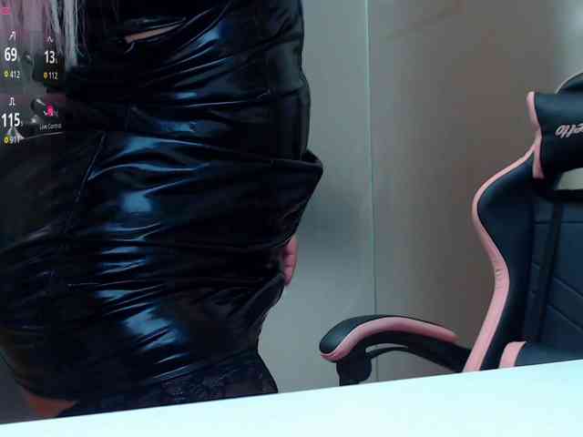 SarahStone webcam
