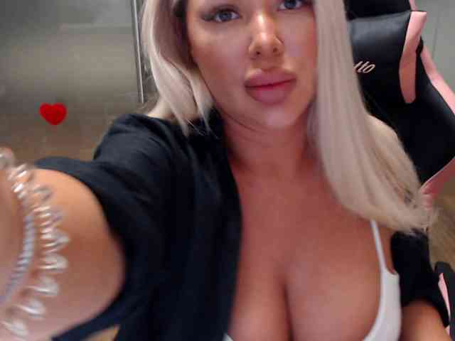 SarahStone webcam