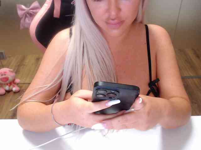 SarahStone webcam