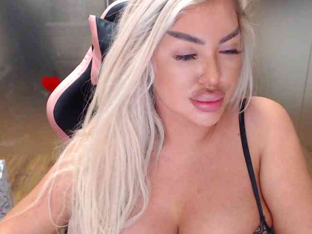 SarahStone webcam