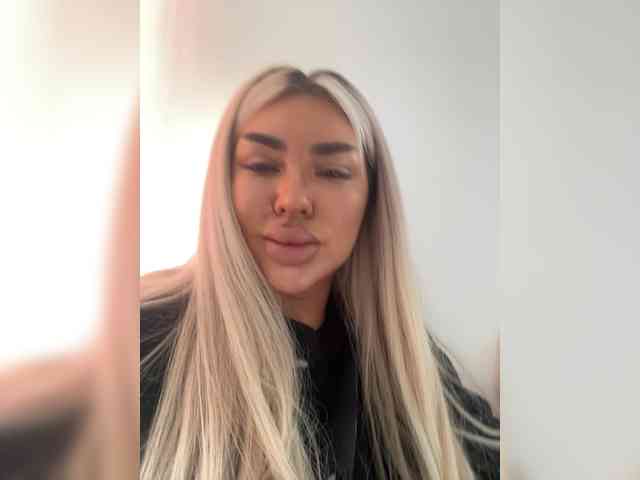 SarahStone webcam