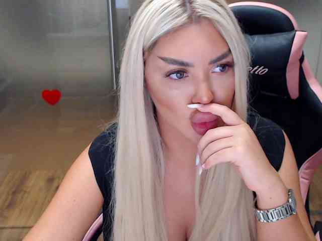SarahStone webcam