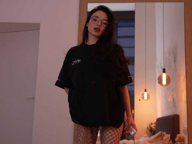 Merrimarina's BongaCams show and profile