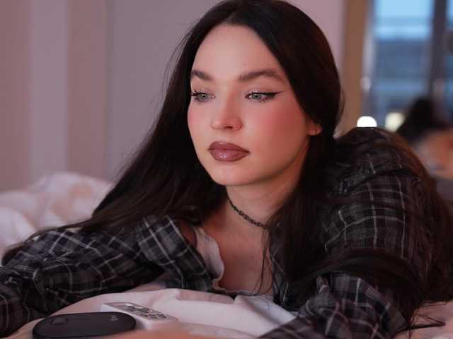 Merrimarina's BongaCams show and profile