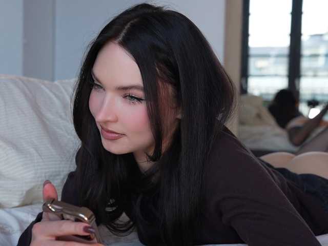 Merrimarina's BongaCams show and profile