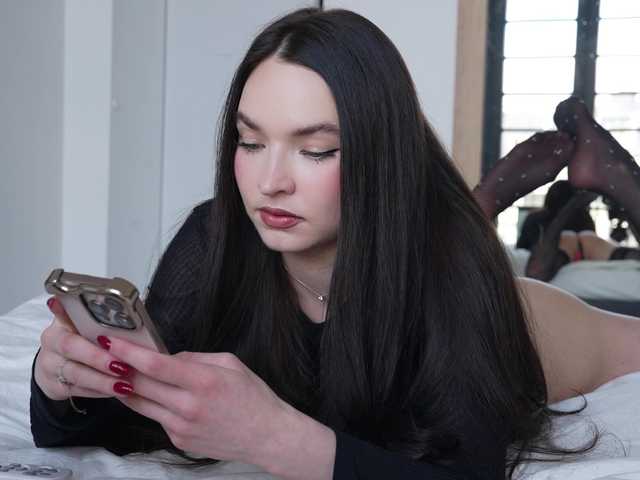 Merrimarina — I'm Marina)Tip Menu active ,Lovense favourite levels 50,200,random levels 45.