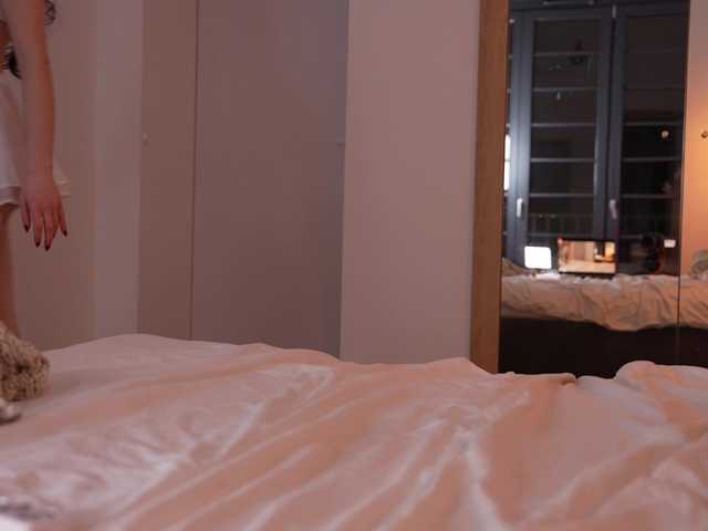 Merrimarina — I'm Marina)Tip Menu active ,Lovense favourite levels 50,200,random levels 45.