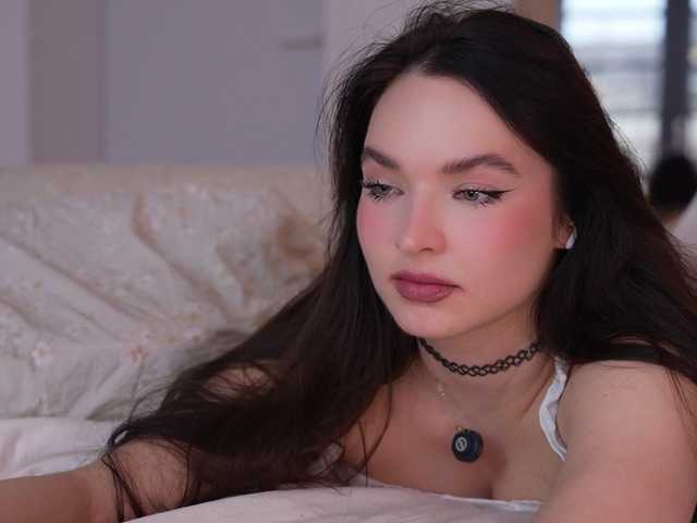 Merrimarina — I'm Marina)Tip Menu active ,Lovense favourite levels 50,200,random levels 45.