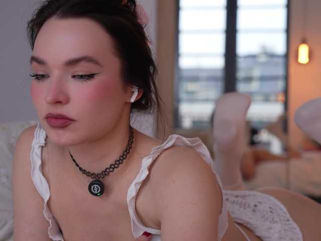 Merrimarina — I'm Marina)Tip Menu active ,Lovense favourite levels 50,200,random levels 45.