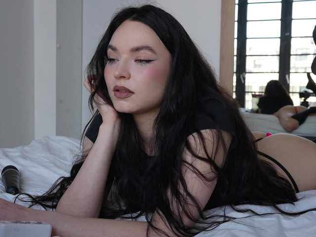 Merrimarina's BongaCams show and profile