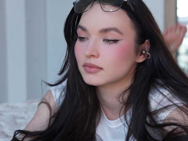 Merrimarina's BongaCams show and profile