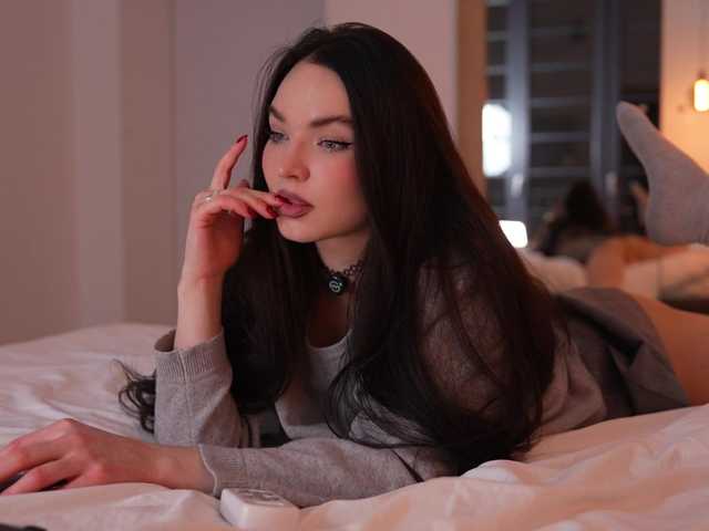 Merrimarina's BongaCams show and profile