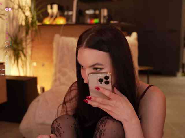 blackvelveet webcam