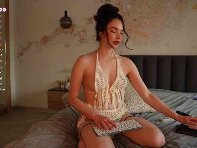 blackvelveet webcam