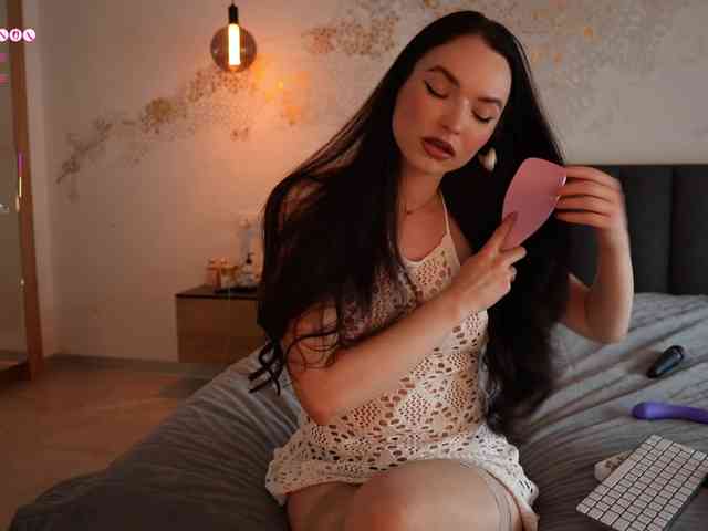 blackvelveet webcam