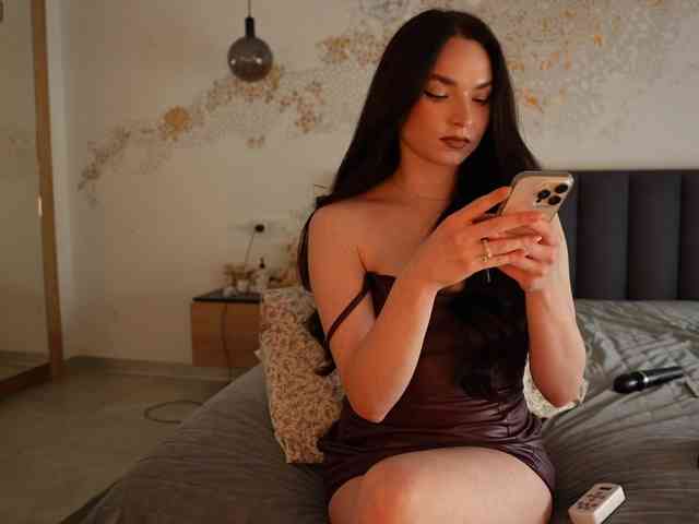 blackvelveet webcam