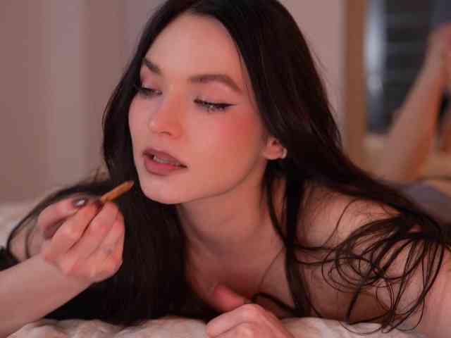 Merrimarina Live Webcam on BongaCams